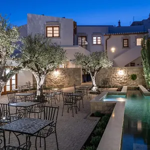  Bed & Breakfast Eleven, Boutique Luxury House & Garden